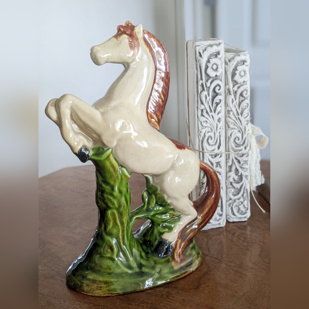 Vintage Porcelain "Rearing Horse" - Picture 2 of 4